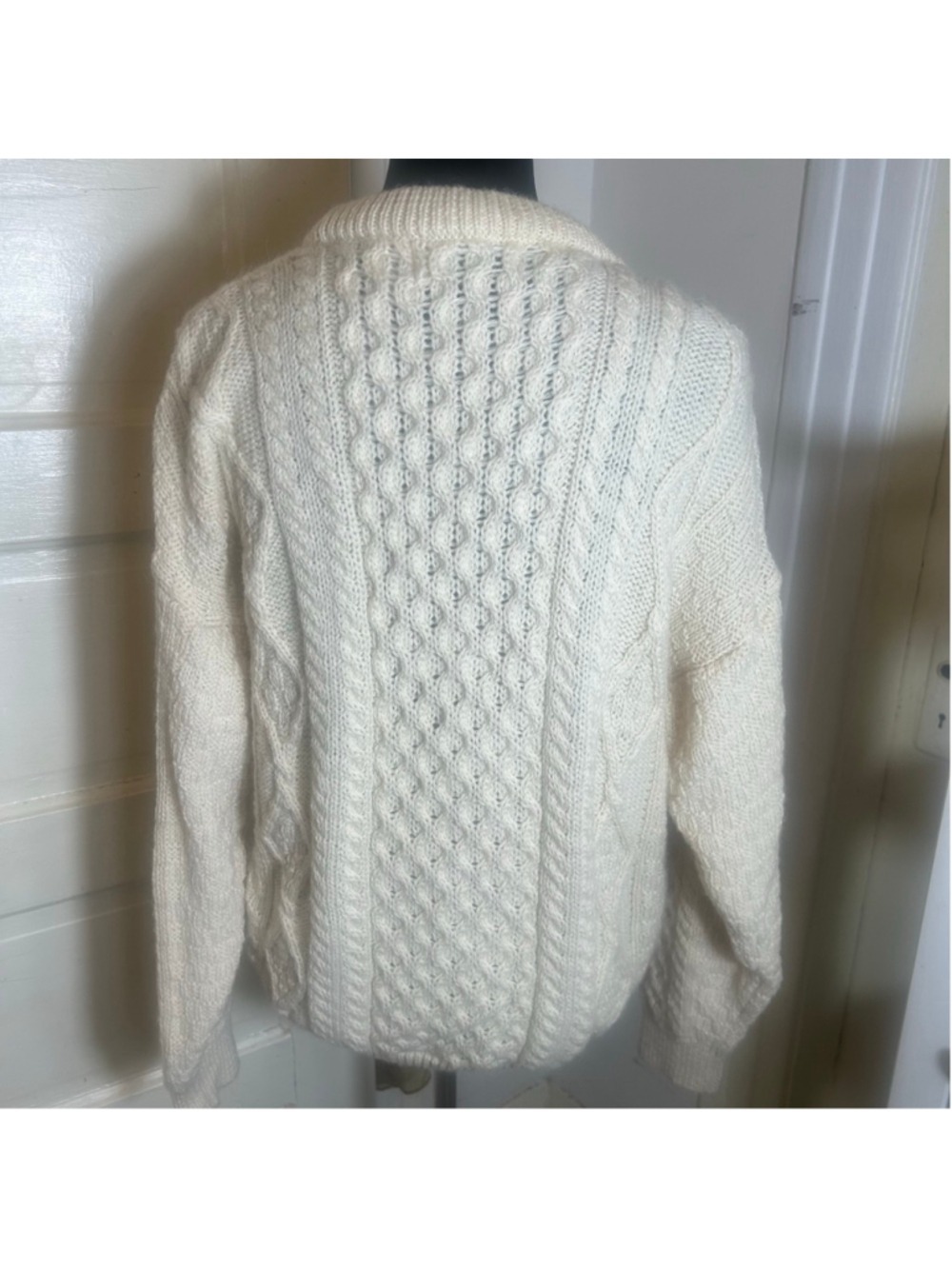 Men's Aran Crafts Cream Wool Crew Neck Fisherman Jumper Cable Knit Sweater L - Picture 6 of 8